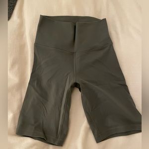 Aritzia TNA Biker Shorts
